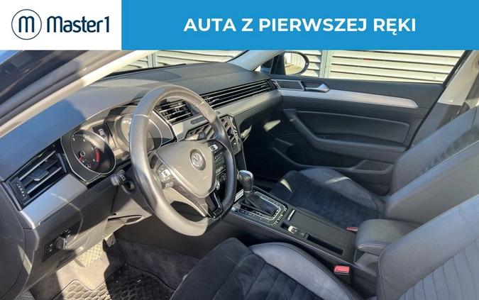 Volkswagen Passat cena 79850 przebieg: 126167, rok produkcji 2018 z Szamocin małe 191